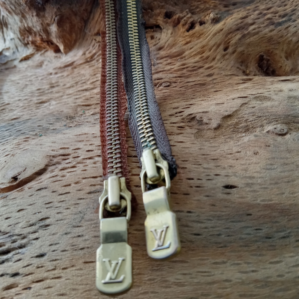 LV Zipper replacement (petite)